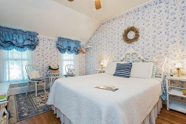 Kingsley House Bed & Breakfast - Full Home Fennville Extérieur photo