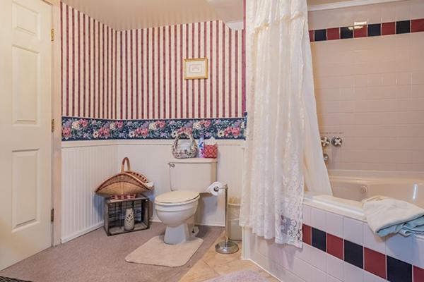Kingsley House Bed & Breakfast - Full Home Fennville Extérieur photo
