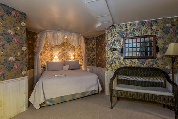 Kingsley House Bed & Breakfast - Full Home Fennville Extérieur photo