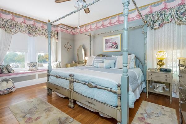 Kingsley House Bed & Breakfast - Full Home Fennville Extérieur photo